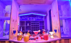 Bar (on property) - Shwe Pe Ti Hotel (Mandalay)