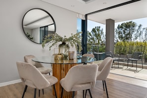 In-room dining - Best of Both (Cape Town)