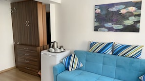 Family Suite | Living area | LCD TV - Terrace Guesthouse (Istanbul)