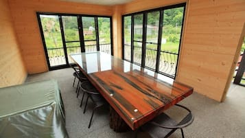 Meeting facility