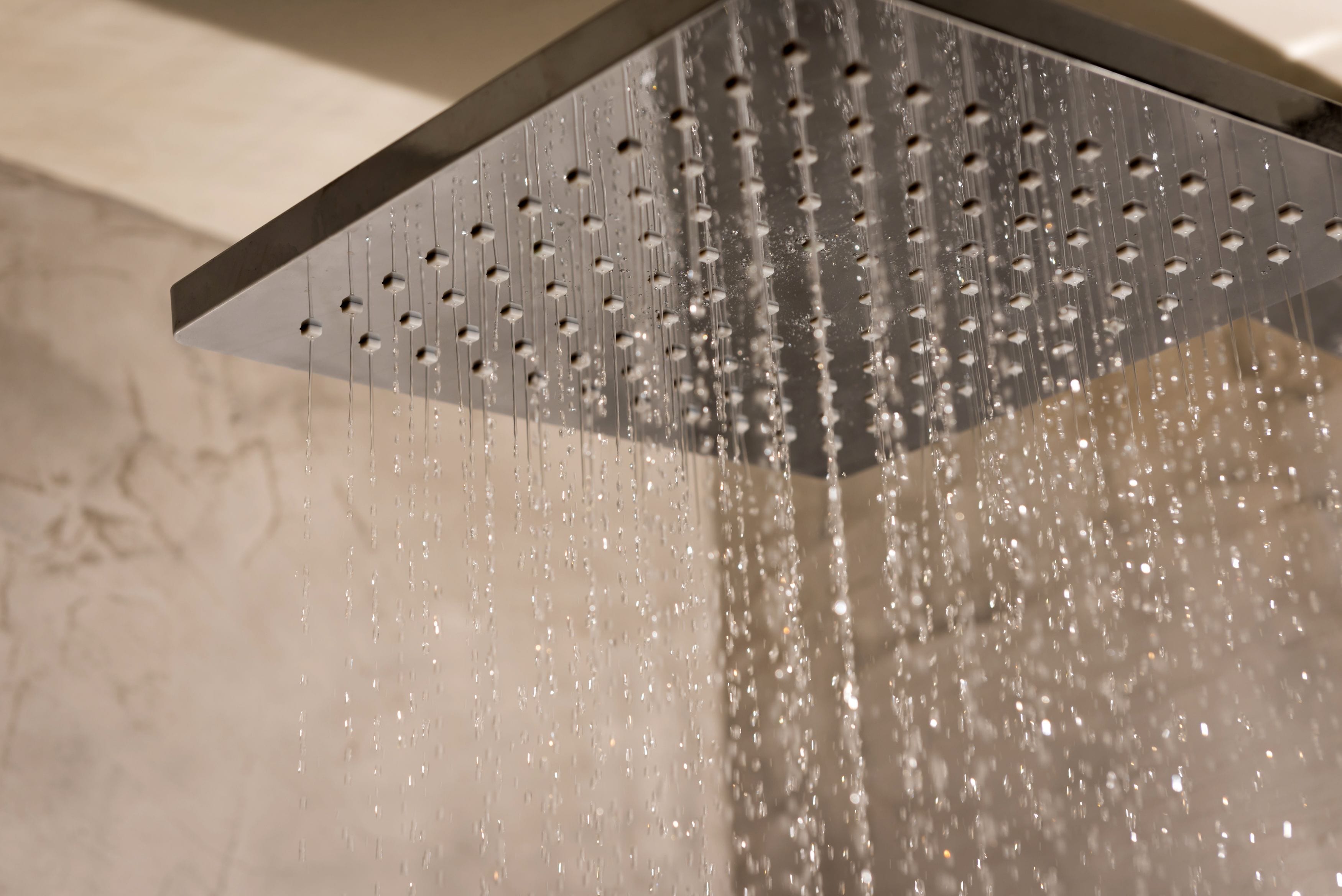 A showerhead with multiple water streams.
