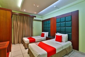 Minibar, schallisolierte Zimmer, Zustellbetten, kostenloses WLAN