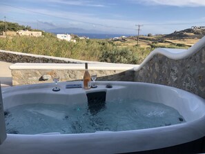 Deluxe Suite, Sea View (with Outdoor Jetted Tub) - Abelos Mykonos (Mykonos)