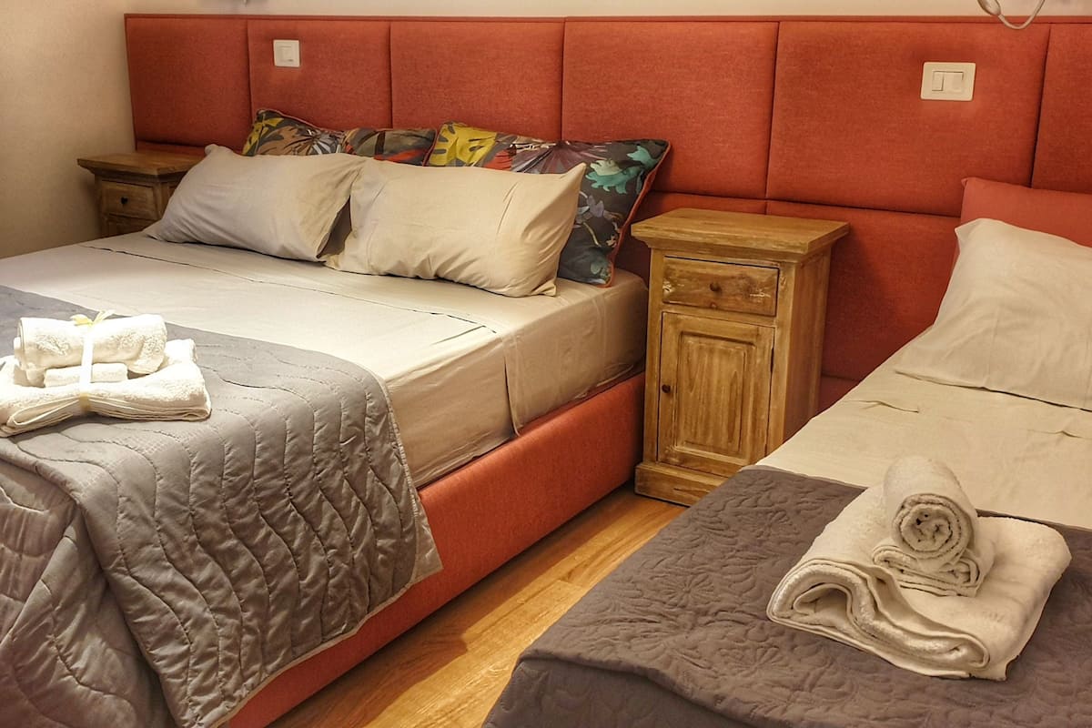 Comfort Quadruple Room, Private Bathroom (external) | 1 bedroom, premium bedding, down comforters, pillowtop beds