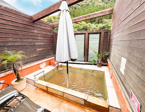 Hot springs - Koshikano Onsen (Kirishima)
