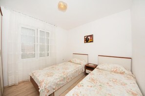 Apartment, 2 Bedrooms, Balcony