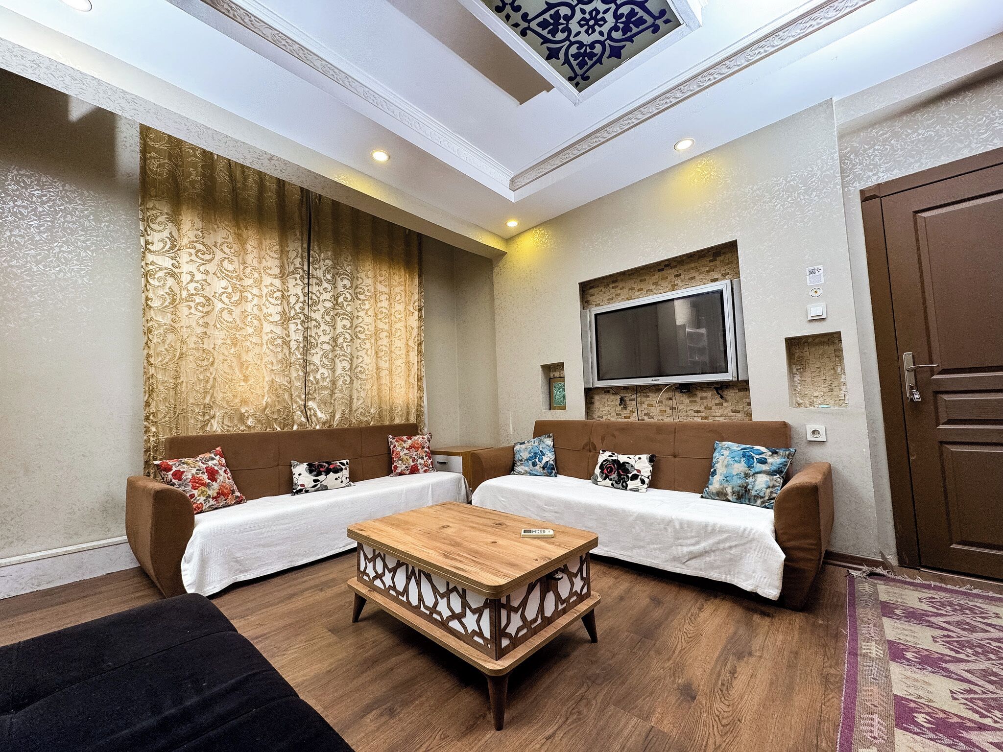 Appartement Familial, 1 chambre, cuisine, vue ville | Coin séjour