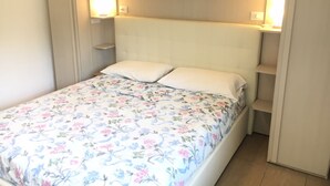 Apartment, 1 Bedroom | 1 bedroom, WiFi (surcharge) - Boston 73 (Turin)