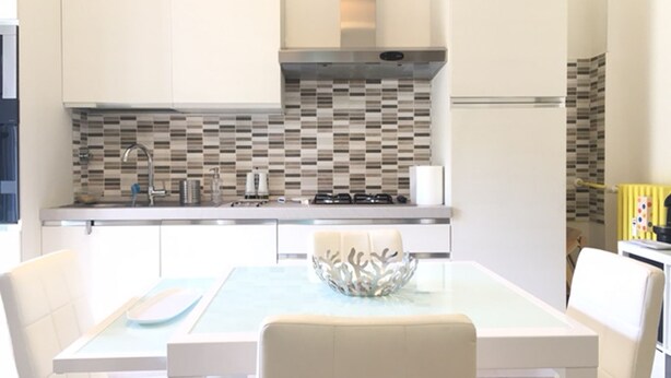 Apartment, 1 Bedroom | Private kitchenette | Full-size fridge, stovetop, cookware/dishes/utensils - Boston 73 (Turin)