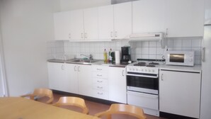 Unclassified image, 3 of 10, button - Mäshult Kurs & Lägergård (Skällinge)