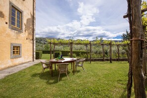 Villa, 4 Schlafzimmer | Terrasse/Patio