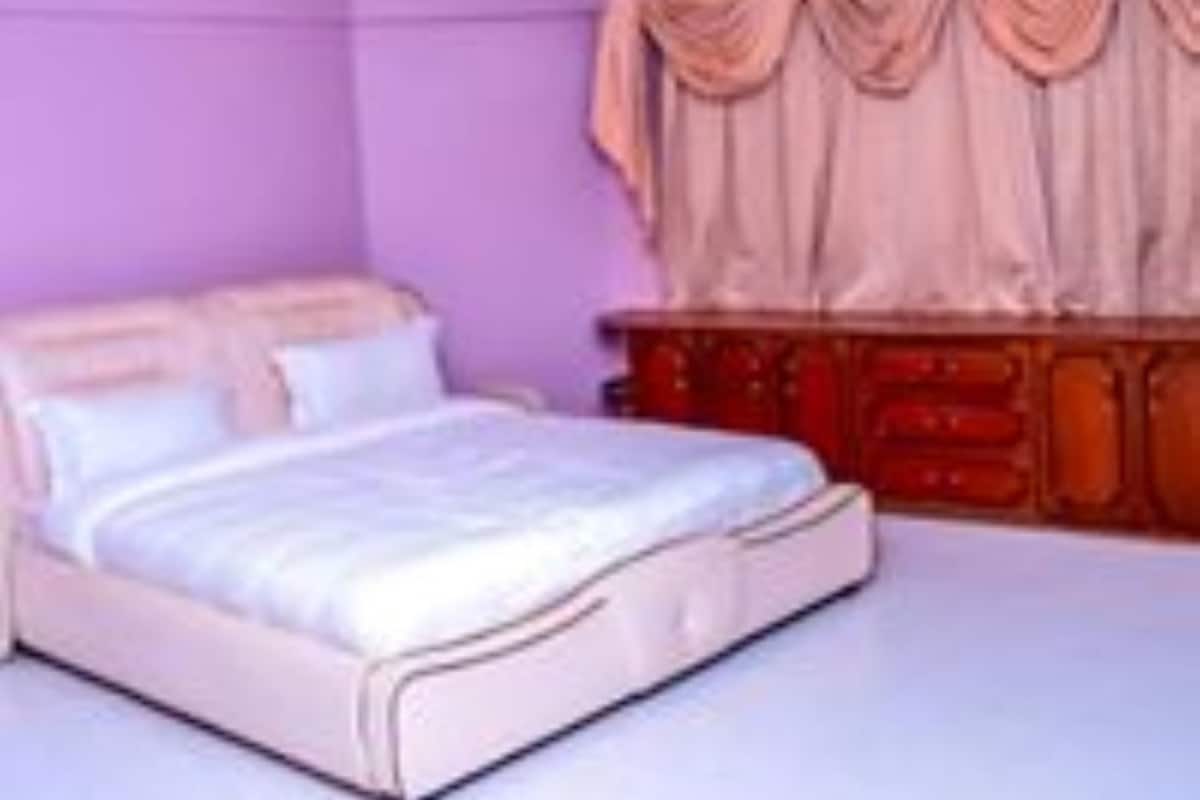 ห้องซิงเกิล | โต๊ะทำงาน, เตารีด/โต๊ะรีดผ้า, Wi-Fi ฟรี, ผ้าปูที่นอน