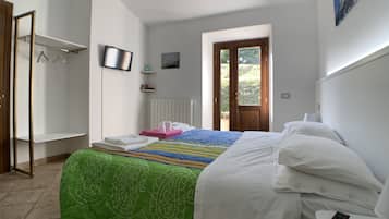 Habitación cuádruple | 1 habitación, wifi gratis y ropa de cama