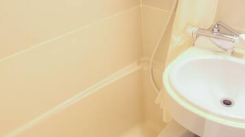 Family Room | Bathroom