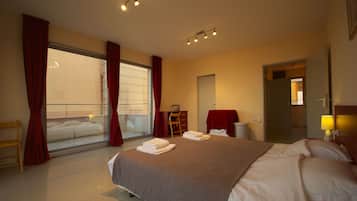 Penthouse, 3 Bedrooms, Balcony, Sea View | Individually decorated, individually furnished, desk, laptop workspace