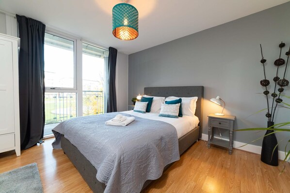 Individually decorated, individually furnished, iron/ironing board - Park Central - One (Birmingham)