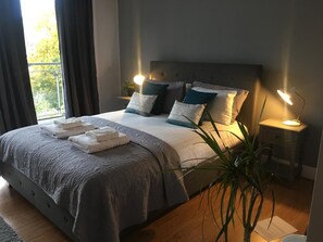Individually decorated, individually furnished, iron/ironing board - Park Central - One (Birmingham)