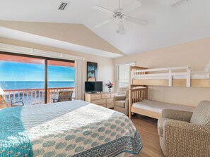 5 Schlafzimmer, Bügeleisen/Bügelbrett, kostenloses WLAN, Bettwäsche