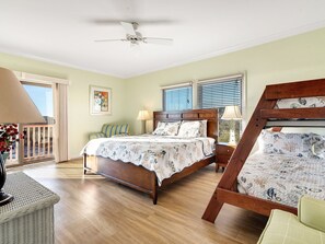 5 habitaciones, tabla de planchar con plancha y wifi gratis
