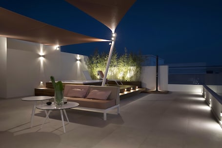 Penthouse | Terrace/patio