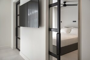 Standaard appartement | Italiaanse Frette-lakens, luxe beddengoed, donsdekens