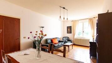 Appartamento familiare, 2 camere da letto | Soggiorno | TV