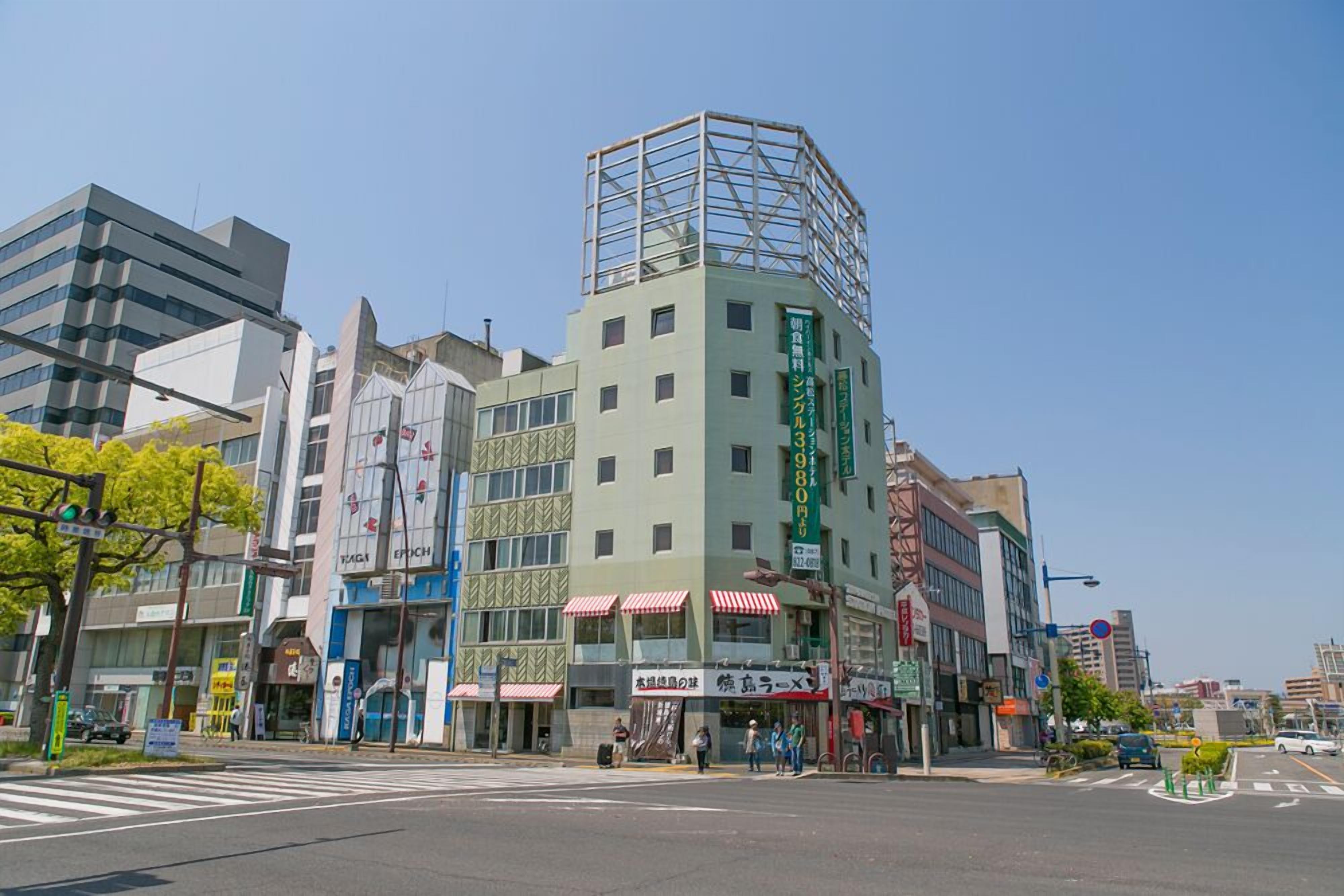 施設の正面