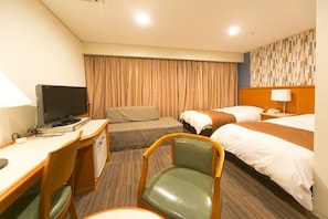 华丽双床房, 无烟房 | 办公桌、免费 WiFi、床单