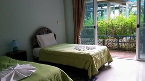 Cortinas blackout, Wi-Fi de cortesia, roupa de cama