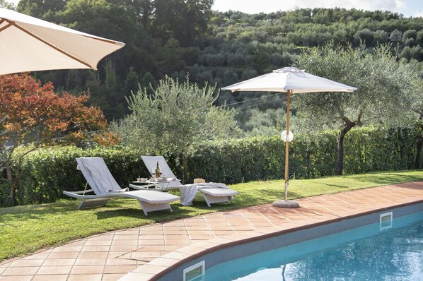 Piscine extérieure (ouverte en saison)