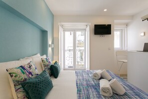 Habitación junior doble de uso individual (Room 2) | 1 dormitorio, ropa de cama de alta calidad, caja fuerte y escritorio