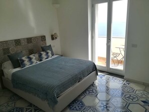 Panoramic Double Room, Balcony, Sea View (Stair Access Only) | Minibar, in-room safe, blackout drapes, iron/ironing board - Torre Elisea (Minori)