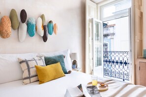 Suite (Suite 21) | 1 habitación, decoración personalizada, muebles diferentes y escritorio 