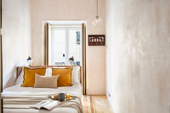 Economy Room (Suite 12, 22, 24, 25) - Alfama Design Suites Guesthouse (Lisbon)