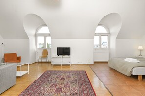 Apartment | Wohnbereich | Flachbildfernseher