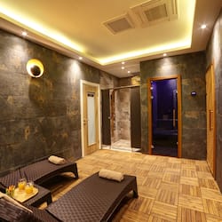 Couples treatment room(s), Turkish bath/hammam, deep-tissue massages