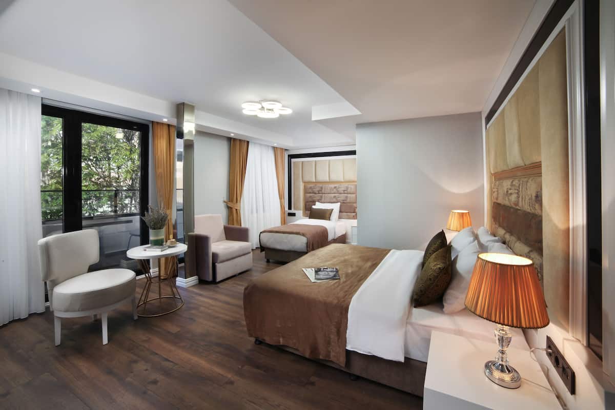 Familie vierpersoonskamer | Lakens van Egyptisch katoen, luxe beddengoed, Tempur Pedic-bedden