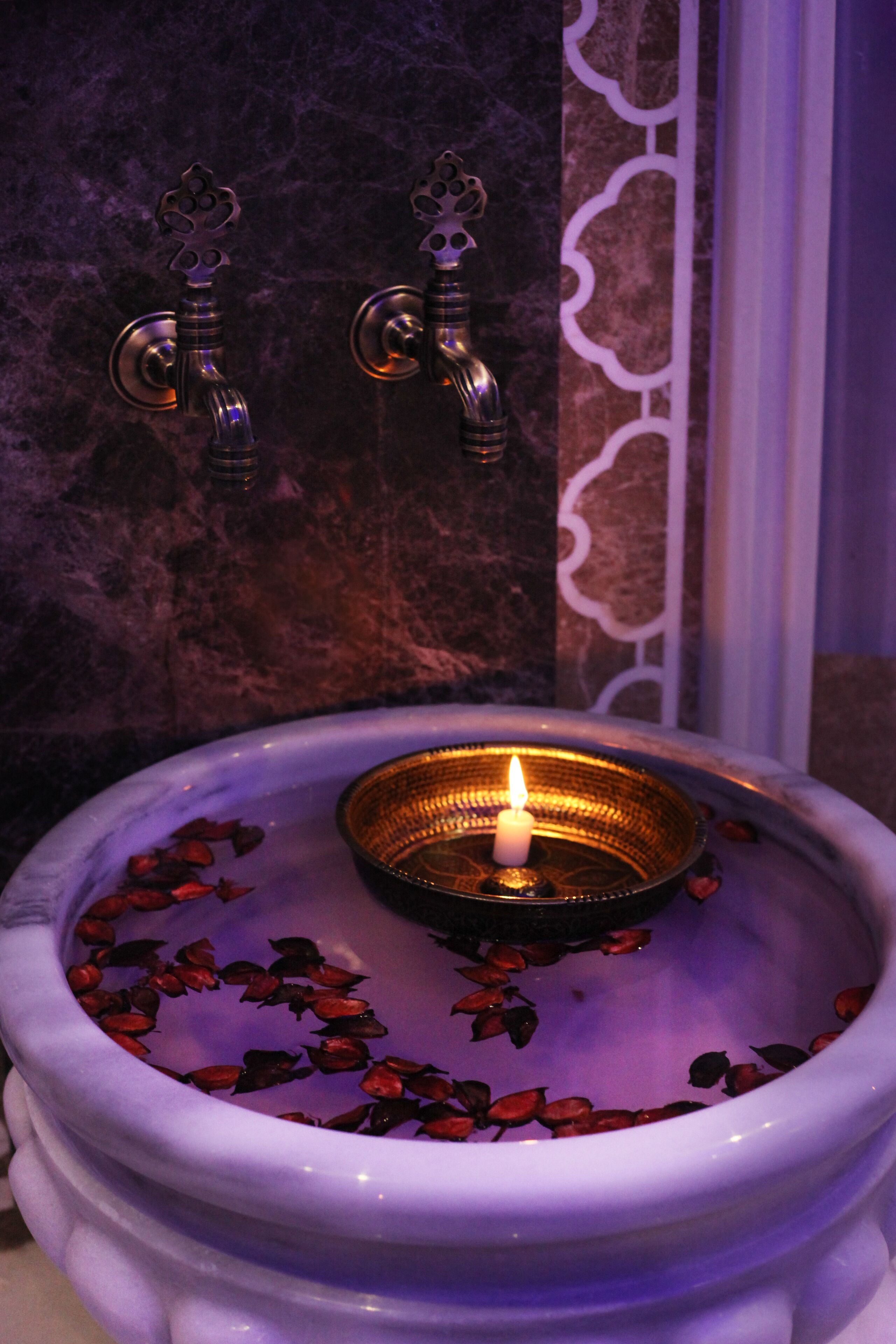 couples treatment room(s), turkish bath/hammam, deep-tissue massages