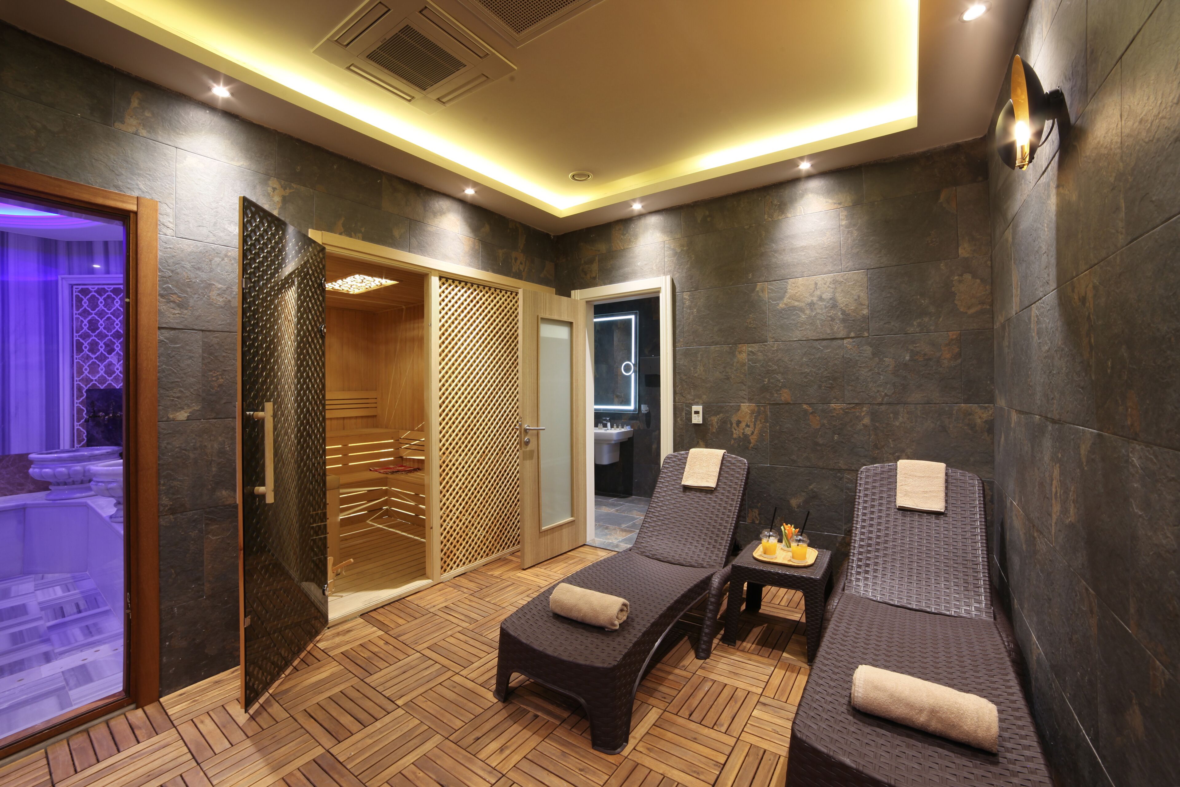 couples treatment room(s), turkish bath/hammam, deep-tissue massages