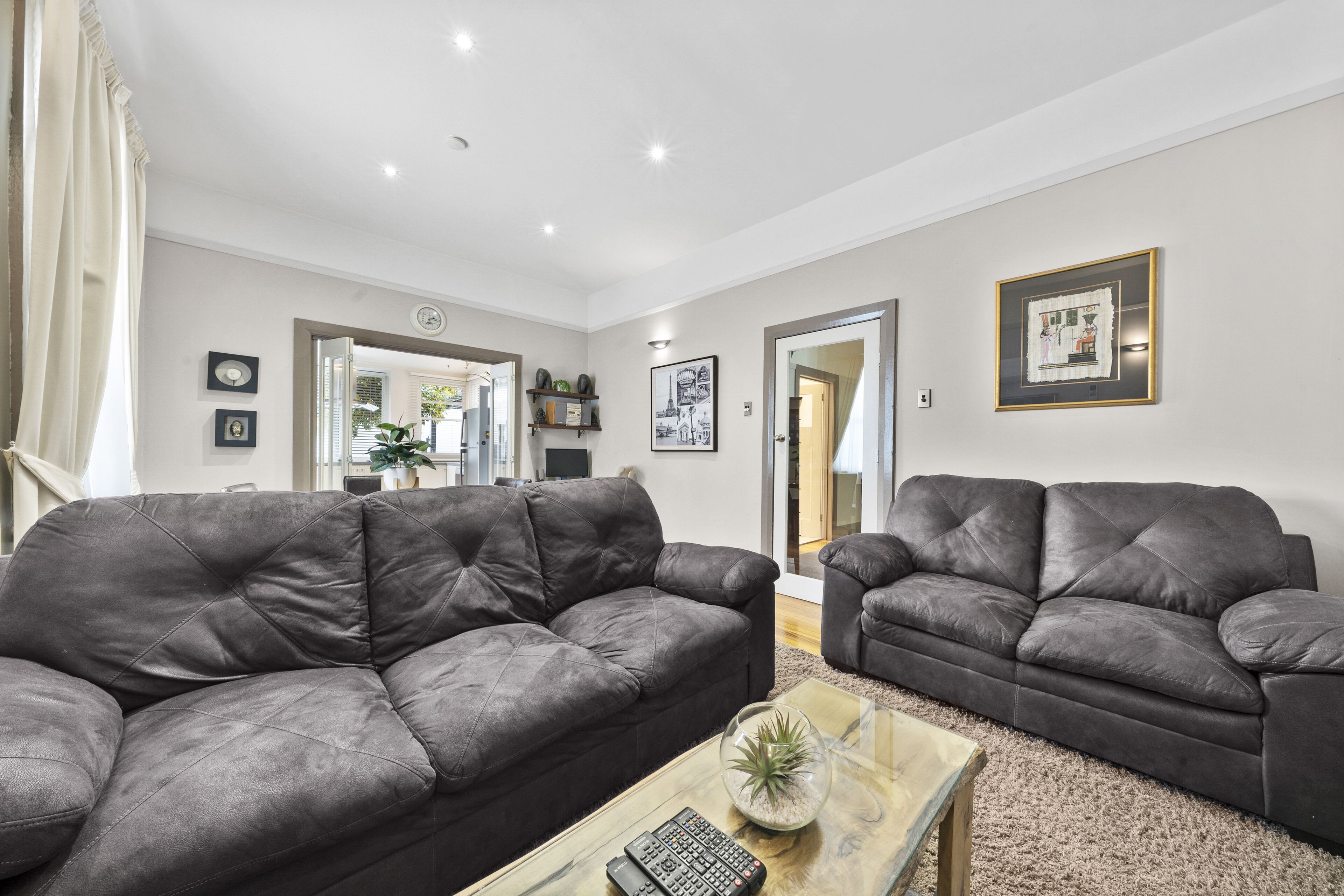 Bakers Retreat - located at New Town — image 20