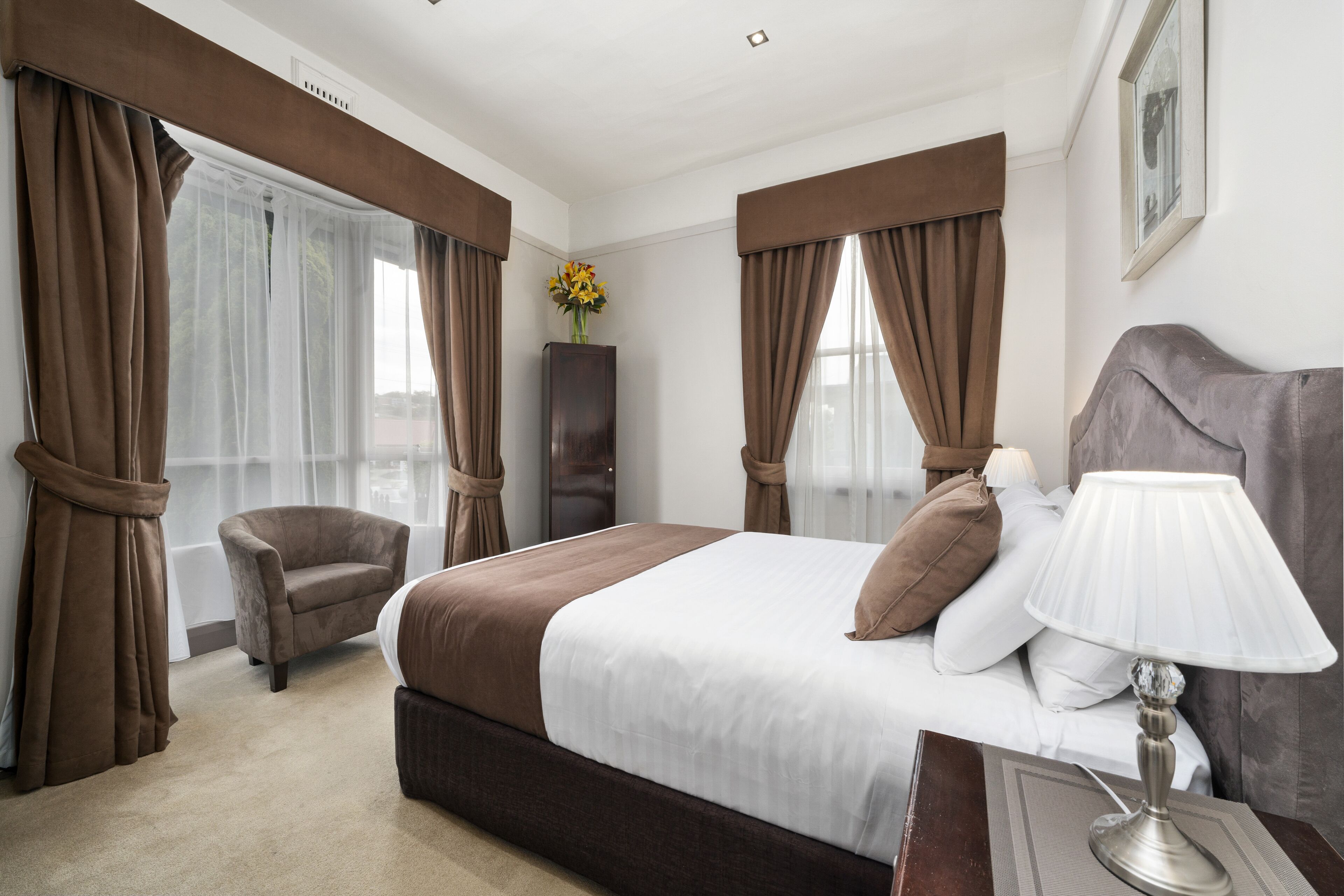 Bakers Retreat - located at New Town — image 25