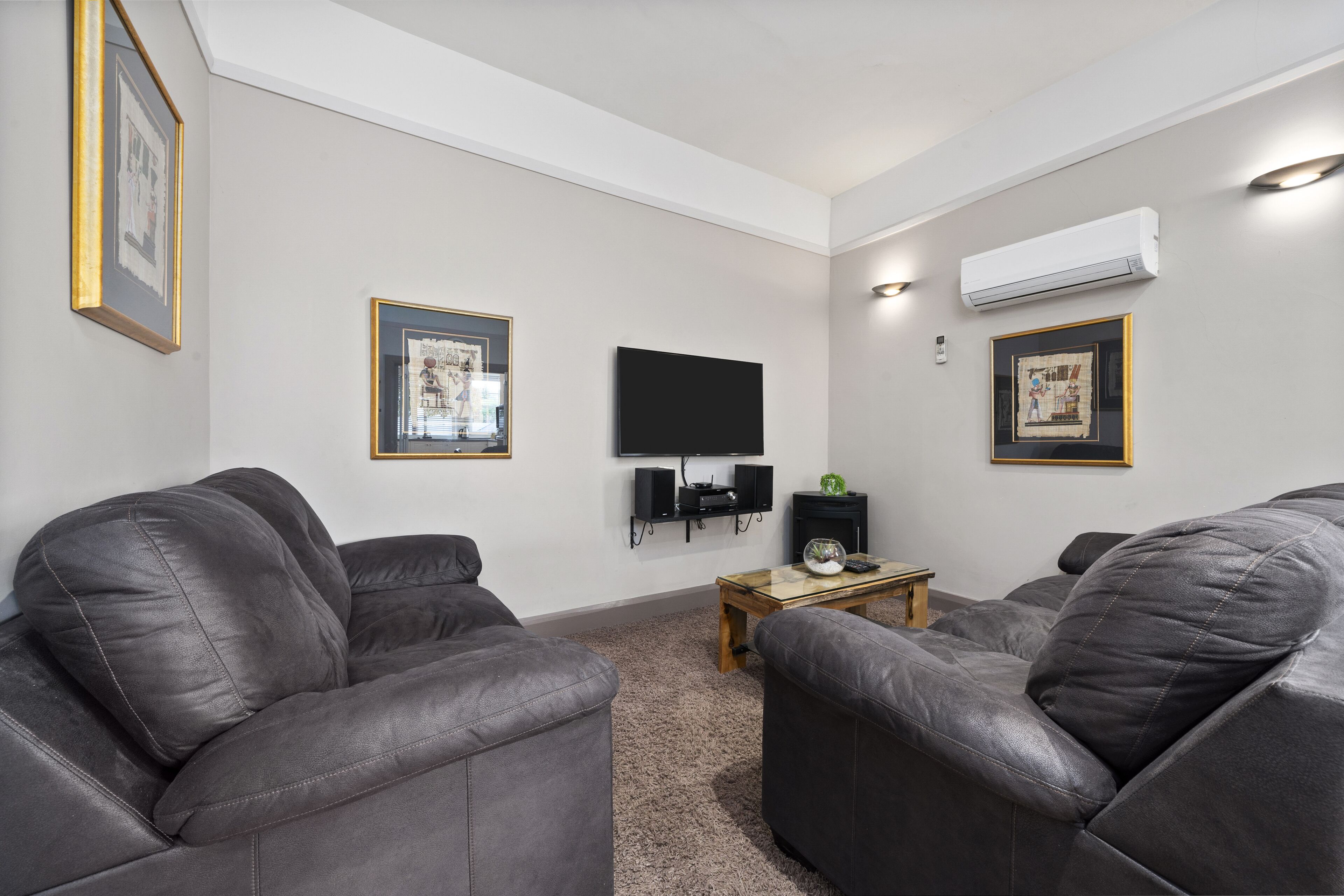 Bakers Retreat - located at New Town — image 21