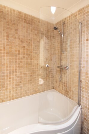 Baignoire relaxante profonde