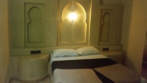 Soundproofing, free WiFi, bed sheets - Chez Tihri (Taouz)