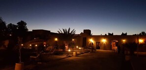 Property grounds - Chez Tihri (Taouz)