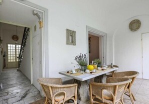 Villa, 4 Bedrooms | Terrace/patio