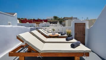 2 habitaciones, caja de seguridad en la habitación y escritorio