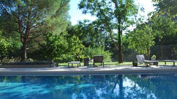 Seasonal outdoor pool