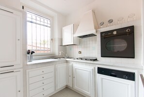 Appartamento, 2 camere da letto | Cucina privata | Frigorifero con congelatore, microonde, forno, piano cottura