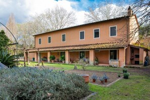 Facciata della struttura